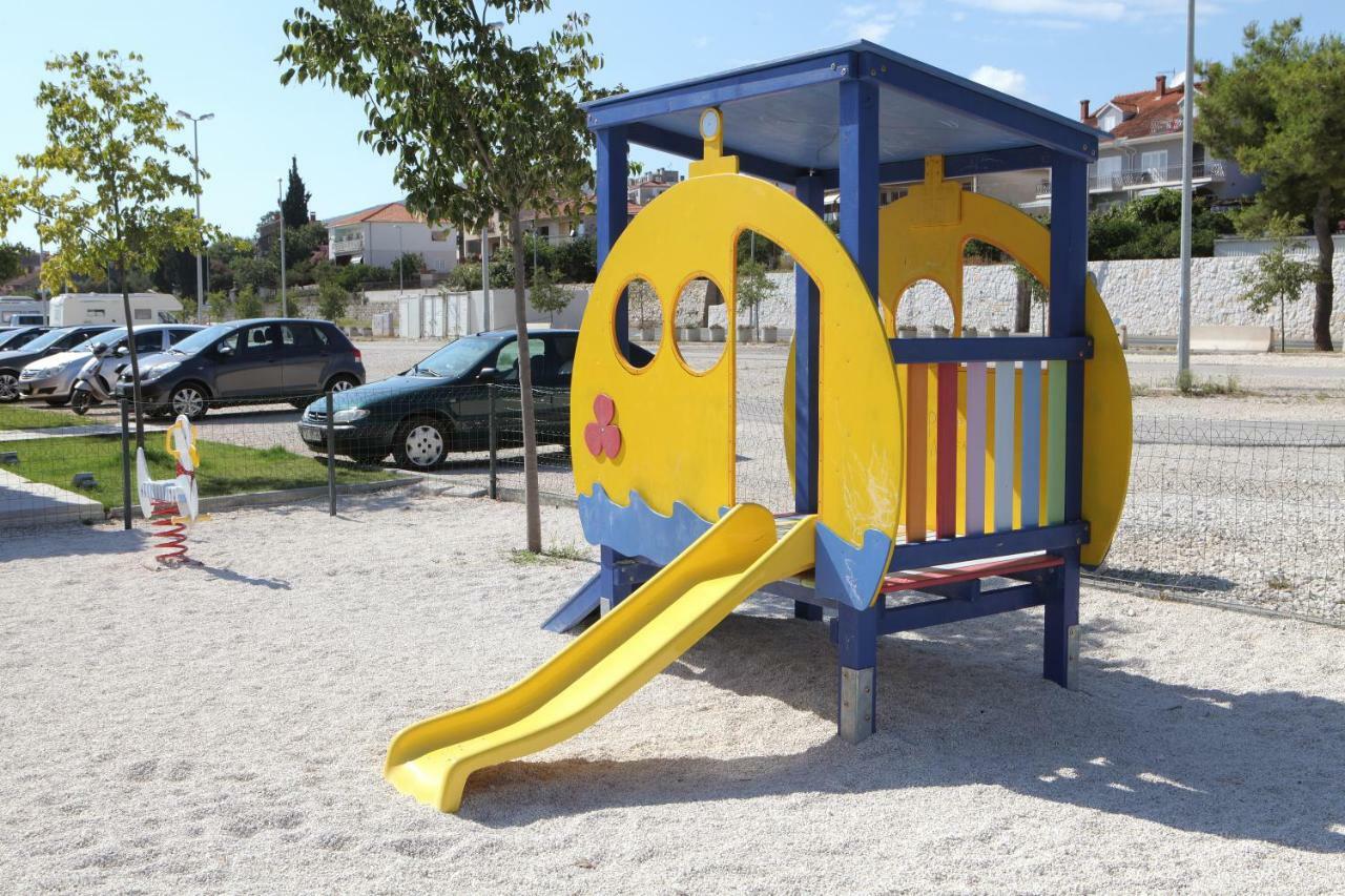 Apartman Dinka Trogir Extérieur photo