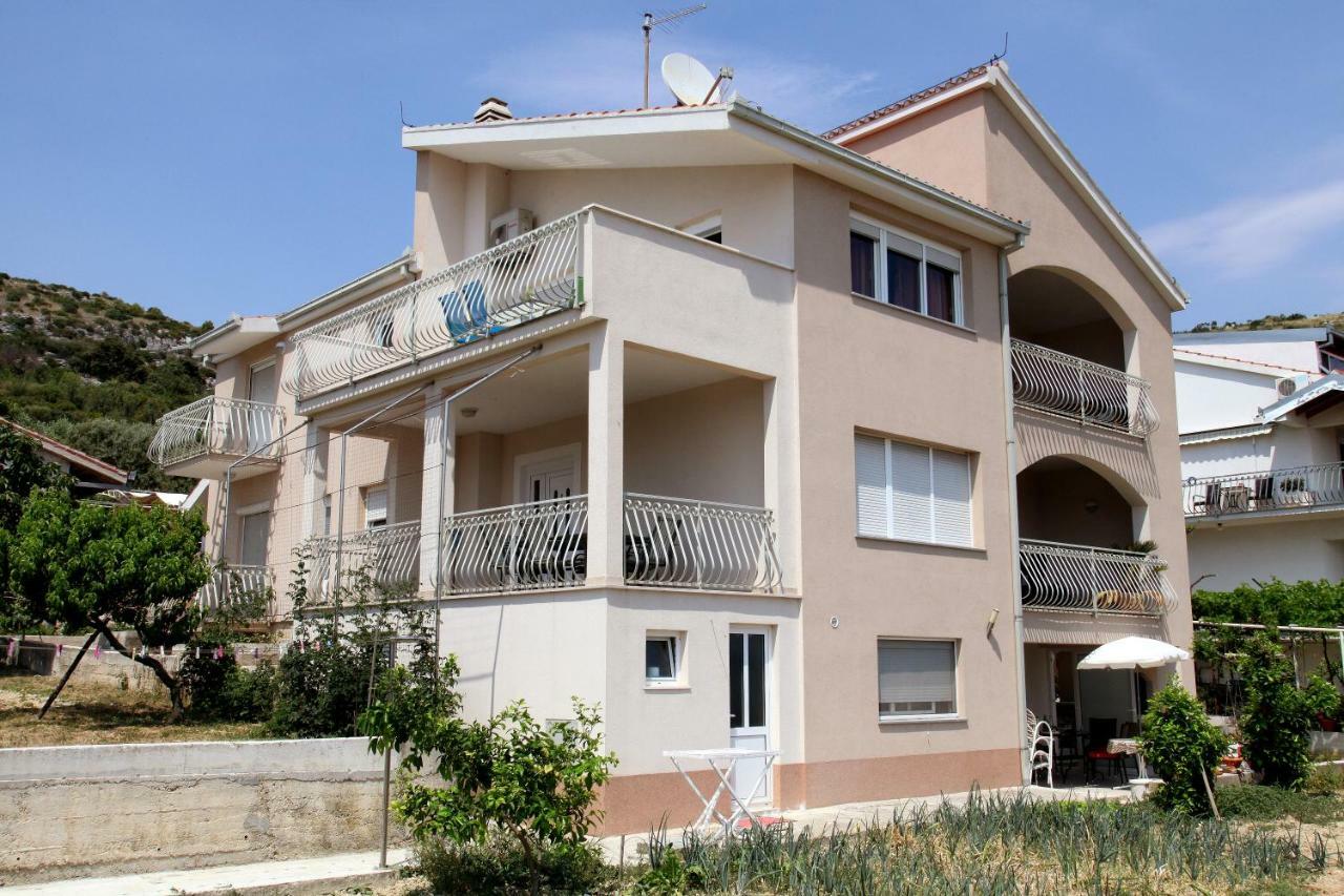 Apartman Dinka Trogir Extérieur photo