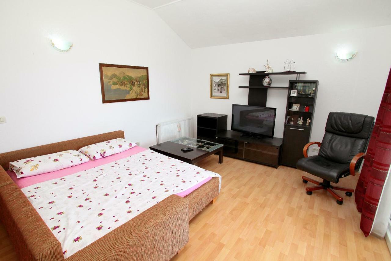 Apartman Dinka Trogir Extérieur photo